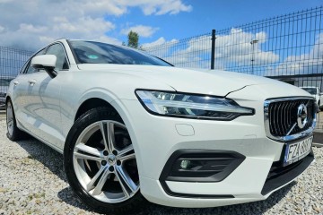 2.0 D4 190KM Momentum Pełny Led Virtual Nawigacja Pół Skóry Alcantara